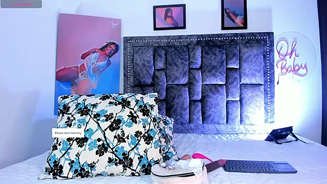 Snapshot of CandyRoxx1_ chatting on 11.19.25 CandyRoxx1 online show from 11.19.25