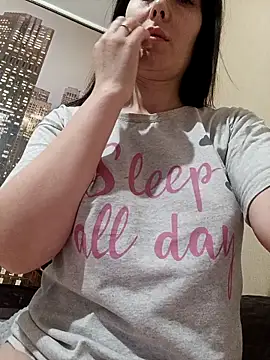 Snapshot of Pen_Janis chatting on 11.29.25 Pen Janis online show from 11.29.25