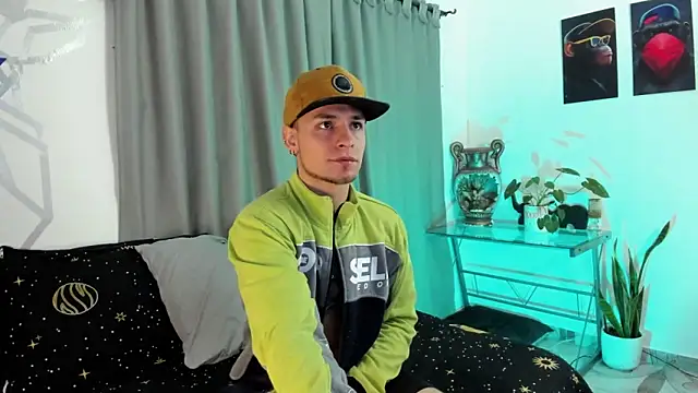 Aron-santoro online show from 12.06.24