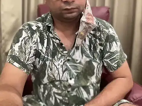 Snapshot of slavekinky001 chatting on 09.08.25 slavekinky001 online show from 09.08.25