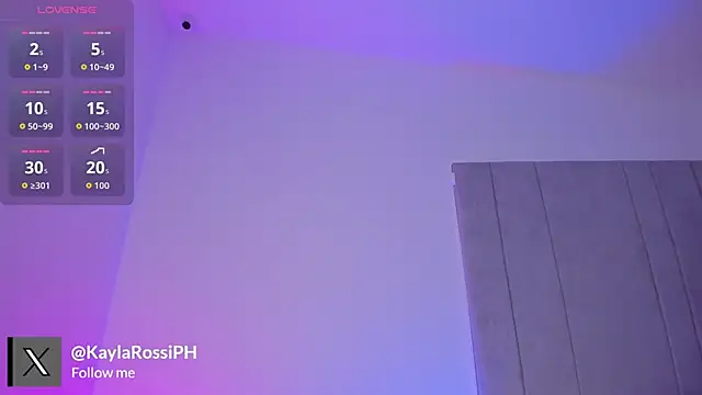 Snapshot of kaylarossi chatting on 11.24.25 kaylarossi online show from 11.24.25