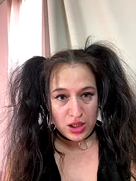 Snapshot of Nastybambi chatting on 09.10.25 Nastybambi online show from 09.10.25