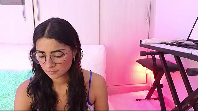 Yues050600 online show from 12.30.24