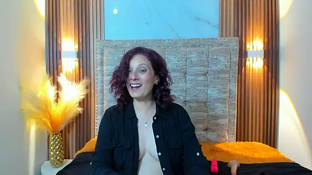 Snapshot of ada_mclaine chatting on 01.28.25 ada mclaine online show from 01.28.25