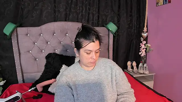 martina foxy  online show from 03.20.25