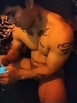 Snapshot of Woofer_dick chatting on 12.22.25 Woofer dick online show from 12.22.25