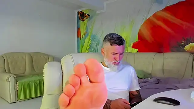 Snapshot of BlowMyXXL chatting on 01.05.26 BlowMyXXL online show from 01.05.26