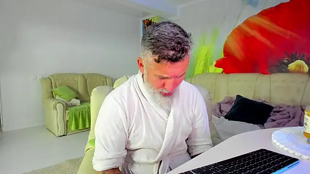 Snapshot of BlowMyXXL chatting on 01.08.26 BlowMyXXL online show from 01.08.26