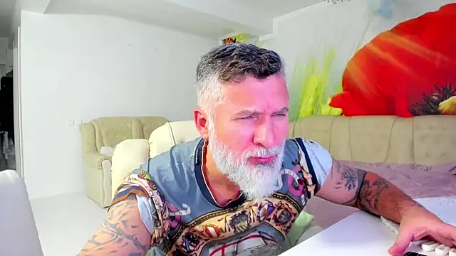 Snapshot of BlowMyXXL chatting on 01.10.26 BlowMyXXL online show from 01.10.26