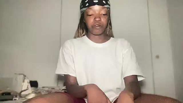 minimama69 online show from 10.12.25