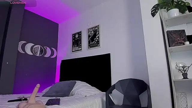 Snapshot of Raven_Witch_ chatting on 03.13.25 Raven Witch online show from 03.13.25