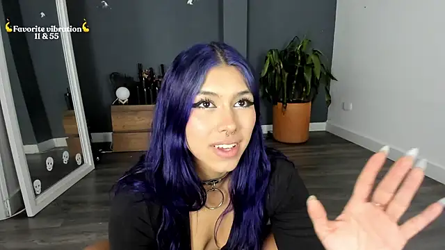 Raven Witch  online show from 05.11.26