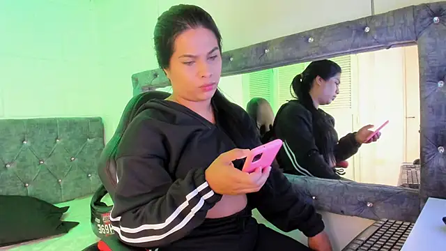 Snapshot of sarajhonson_dl chatting on 01.11.25 sarajhonson dl online show from 01.11.25