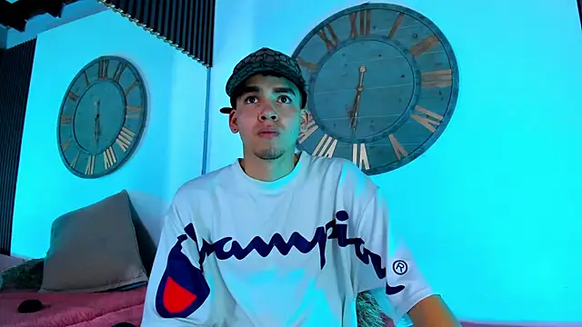 Mike 0233  online show from 02.02.25