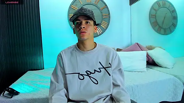 Mike 0233  online show from 02.21.25