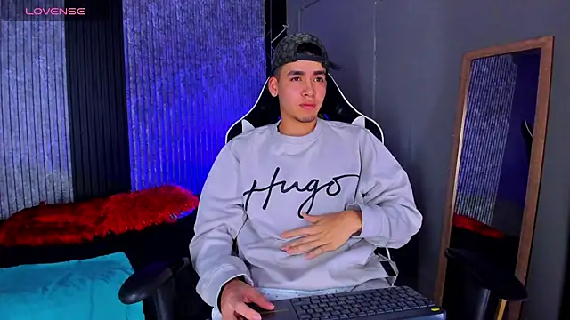 Mike 0233  online show from 03.07.25