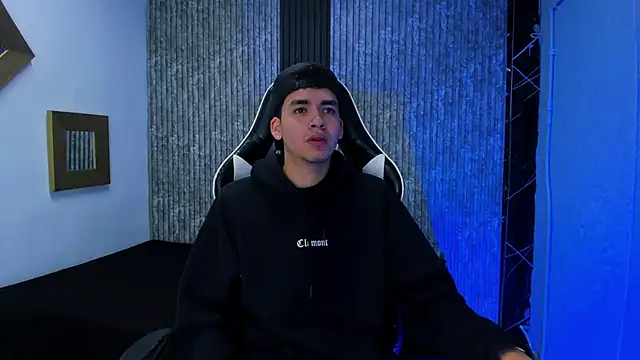 Mike 0233  online show from 12.17.25