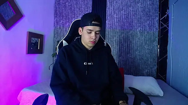 Mike 0233  online show from 02.18.26