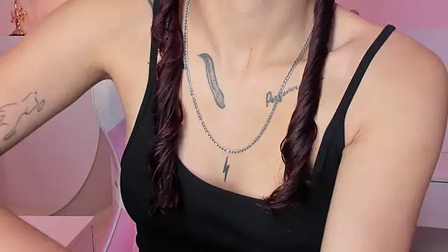 violeth hill online show from 02.12.25