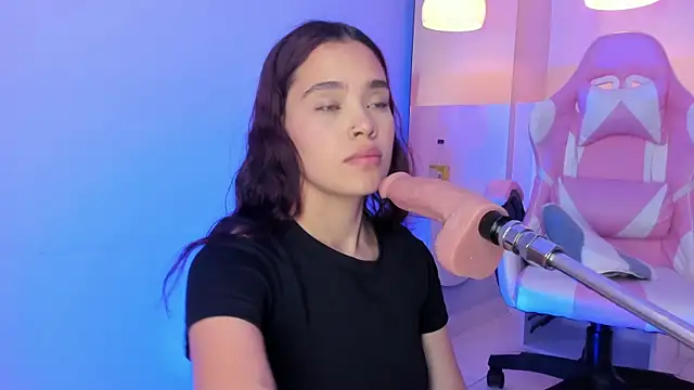 violeth hill online show from 03.10.25