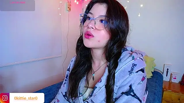 juli05star20 online show from 01.25.25