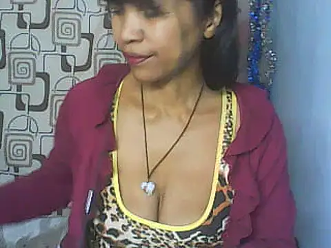 Snapshot of nene_belle chatting on 06.25.26 nene belle online show from 06.25.26