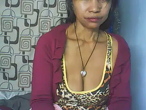 Snapshot of nene_belle chatting on 06.26.26 nene belle online show from 06.26.26