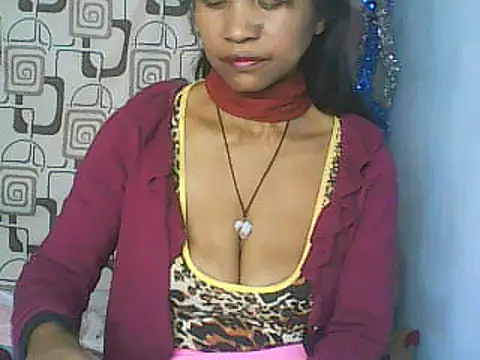 Snapshot of nene_belle chatting on 06.27.26 nene belle online show from 06.27.26