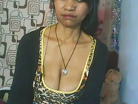 Snapshot of nene_belle chatting on 07.26.26 nene belle online show from 07.26.26
