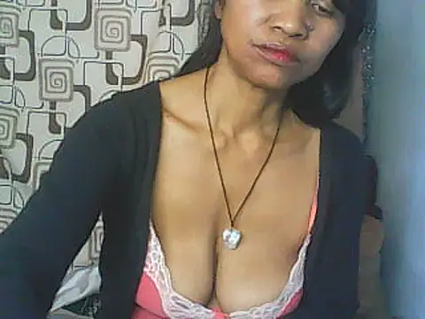 Snapshot of nene_belle chatting on 07.28.26 nene belle online show from 07.28.26