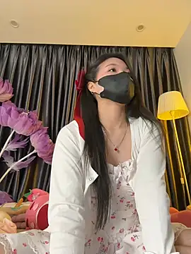 Snapshot of Nacy-Moonlight chatting on 01.11.25 Nacy-Moonlight online show from 01.11.25