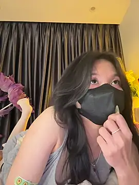 Snapshot of Nacy-Moonlight chatting on 02.21.25 Nacy-Moonlight online show from 02.21.25