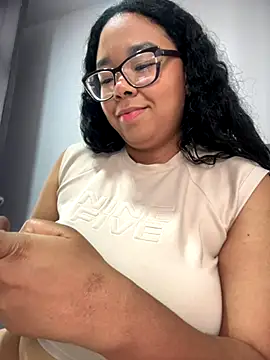 XMara online show from 10.21.25