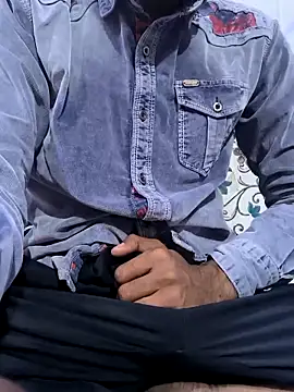 Snapshot of toxicboy121212 chatting on 01.08.25 toxicboy121212 online show from 01.08.25