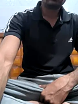 Snapshot of toxicboy121212 chatting on 02.26.26 toxicboy121212 online show from 02.26.26