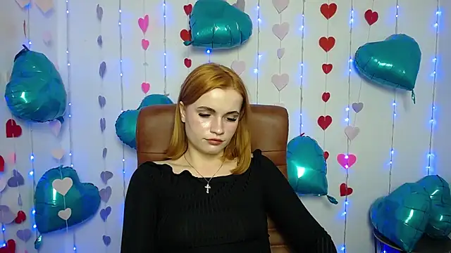 Snapshot of MargaritaKiss chatting on 02.18.25 MargaritaKiss online show from 02.18.25