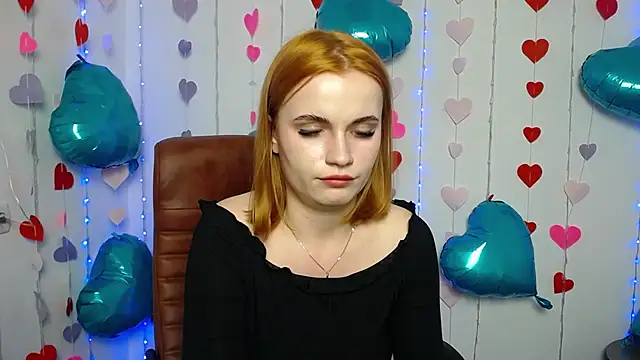 Snapshot of MargaritaKiss chatting on 02.19.25 MargaritaKiss online show from 02.19.25