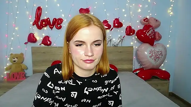 Snapshot of MargaritaKiss chatting on 02.25.25 MargaritaKiss online show from 02.25.25