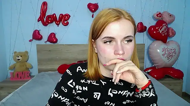 Snapshot of MargaritaKiss chatting on 02.25.25 MargaritaKiss online show from 02.25.25