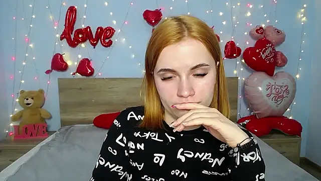 Snapshot of MargaritaKiss chatting on 02.26.25 MargaritaKiss online show from 02.26.25