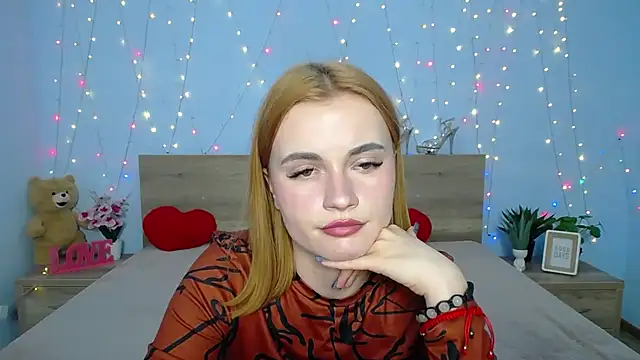 Snapshot of MargaritaKiss chatting on 03.07.25 MargaritaKiss online show from 03.07.25