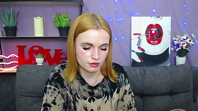 Snapshot of MargaritaKiss chatting on 03.14.25 MargaritaKiss online show from 03.14.25