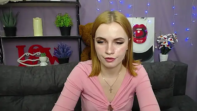 Snapshot of MargaritaKiss chatting on 03.21.25 MargaritaKiss online show from 03.21.25