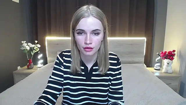 Snapshot of MargaritaKiss chatting on 09.17.25 MargaritaKiss online show from 09.17.25