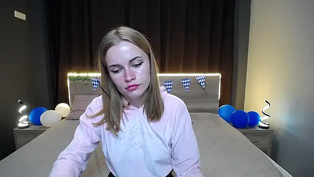 Snapshot of MargaritaKiss chatting on 09.23.25 MargaritaKiss online show from 09.23.25
