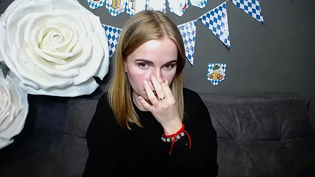 Snapshot of MargaritaKiss chatting on 10.01.25 MargaritaKiss online show from 10.01.25
