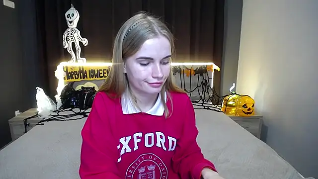 MargaritaKiss online show from 10.28.25