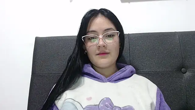 Snapshot of Alisha_99 chatting on 10.12.25 Alisha 99 online show from 10.12.25