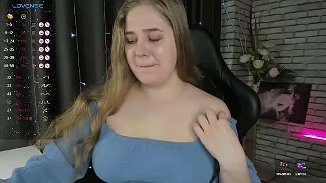 Snapshot of Megan_Violer chatting on 01.16.25 Megan Violer online show from 01.16.25