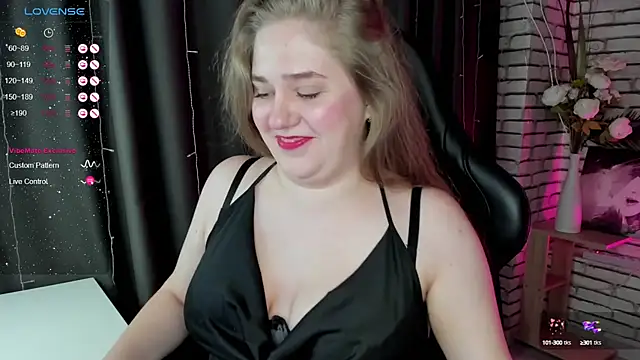 Snapshot of Megan_Violer chatting on 01.20.25 Megan Violer online show from 01.20.25